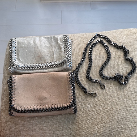 Handbags - Metallic Silver and Blush Pink Chain-Trim Wristlet Clutch Stella McCarthy